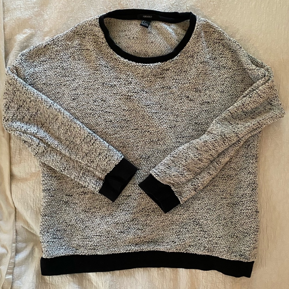 Sweatshirt